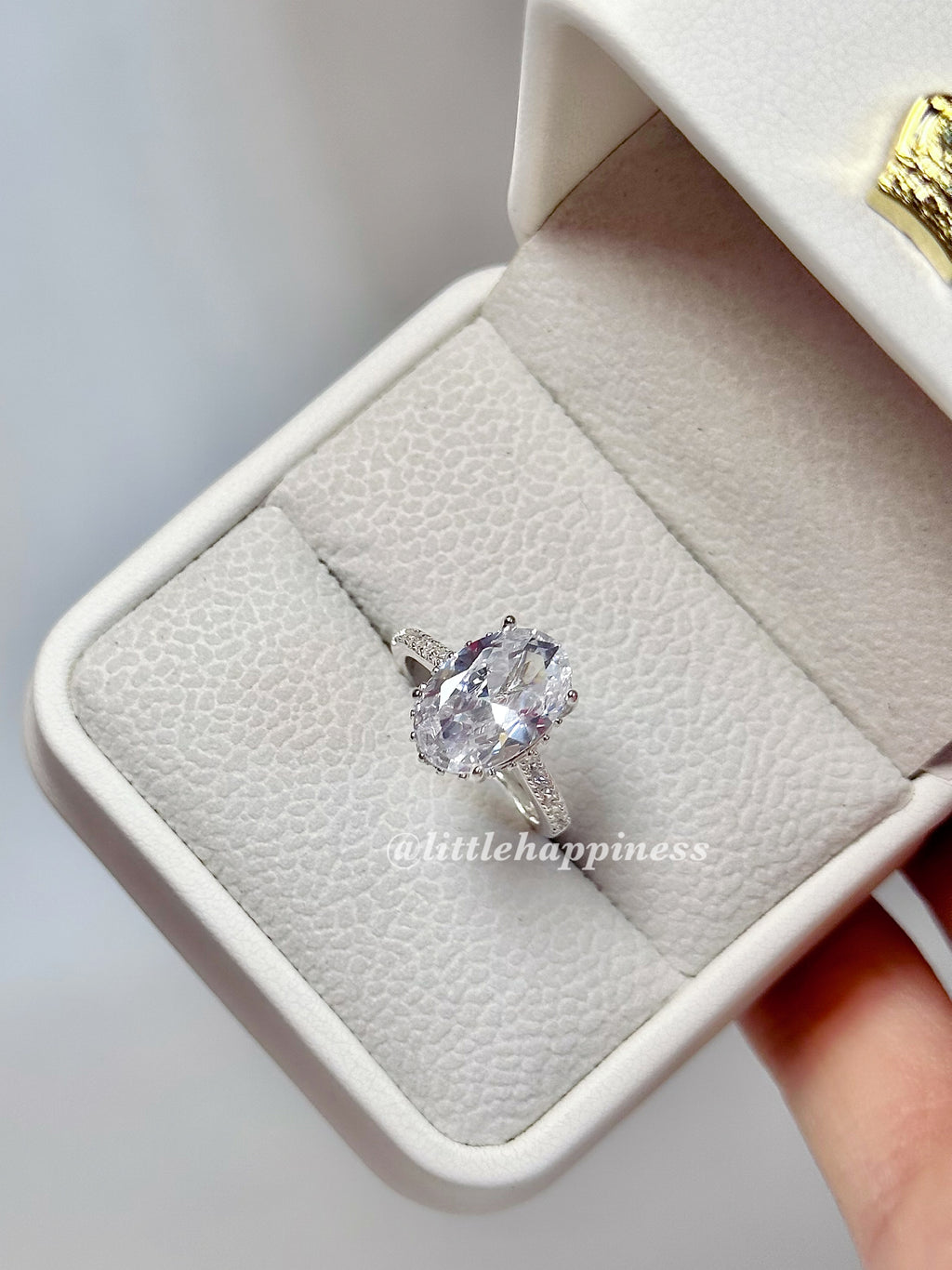 Anillo De Compromiso Ovalado