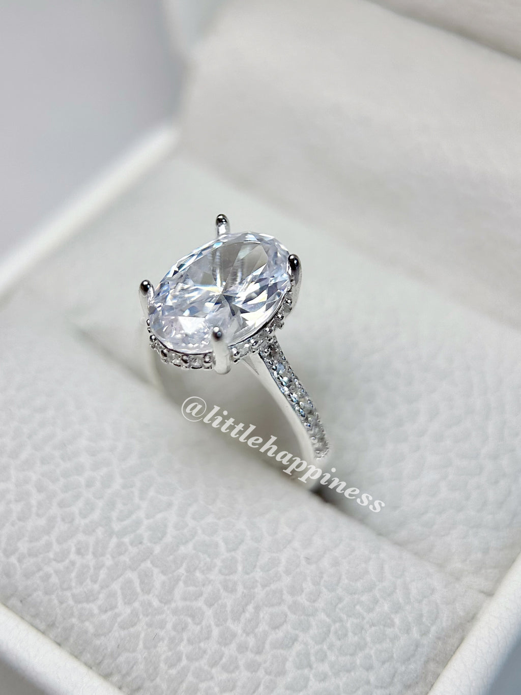 Anillo De Compromiso Ovalado