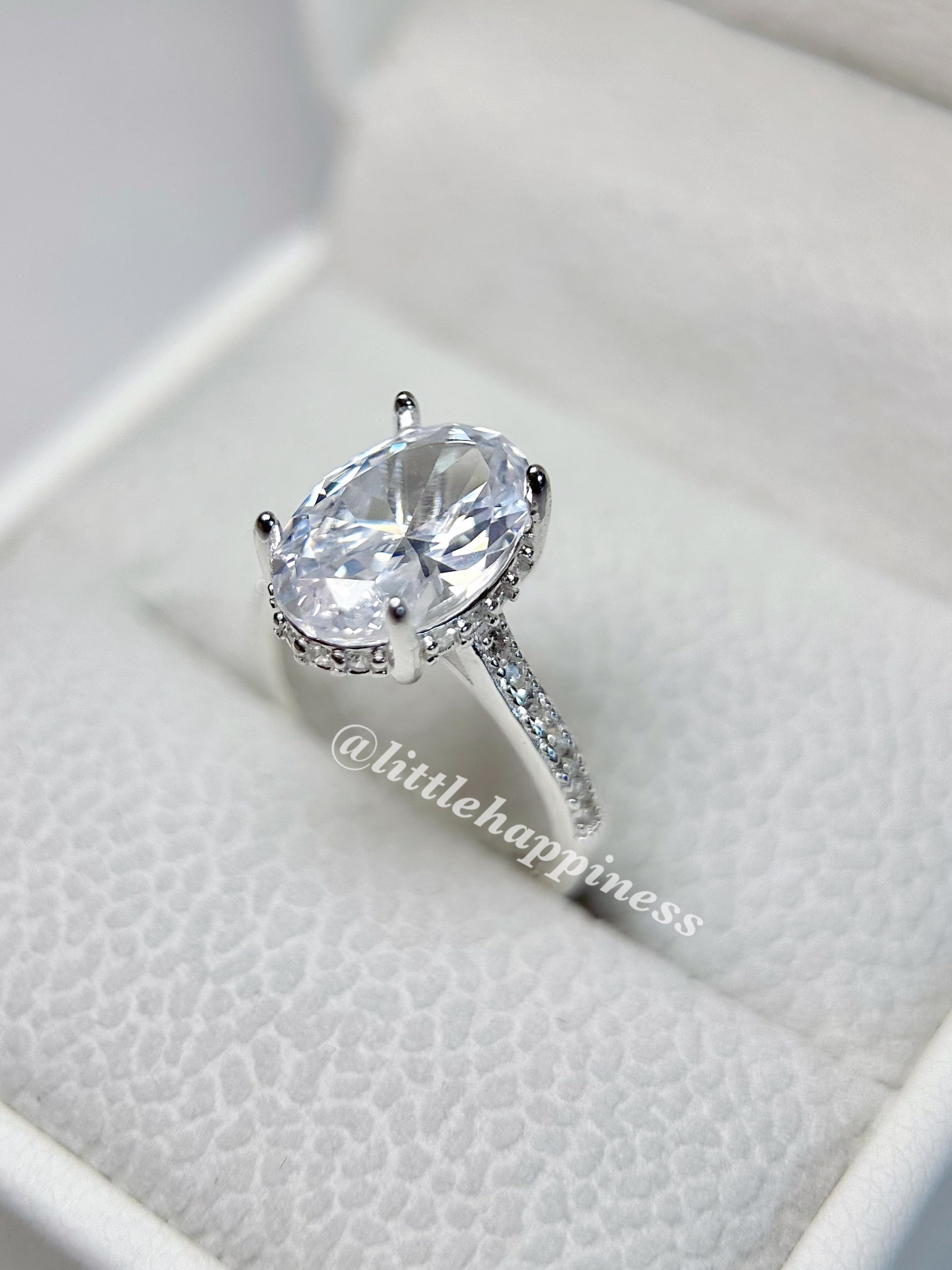 Anillo De Compromiso Ovalado