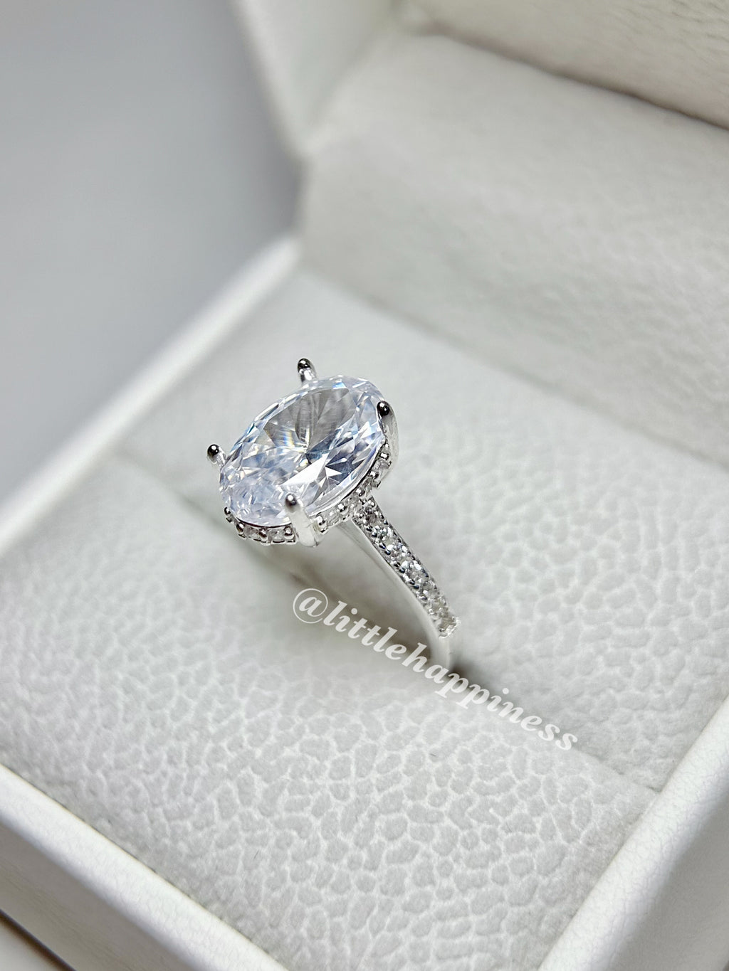 Anillo De Compromiso Ovalado