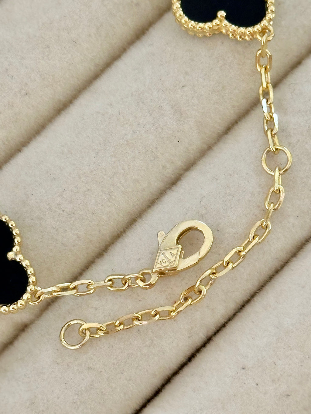 Pulsera Tréboles Negros