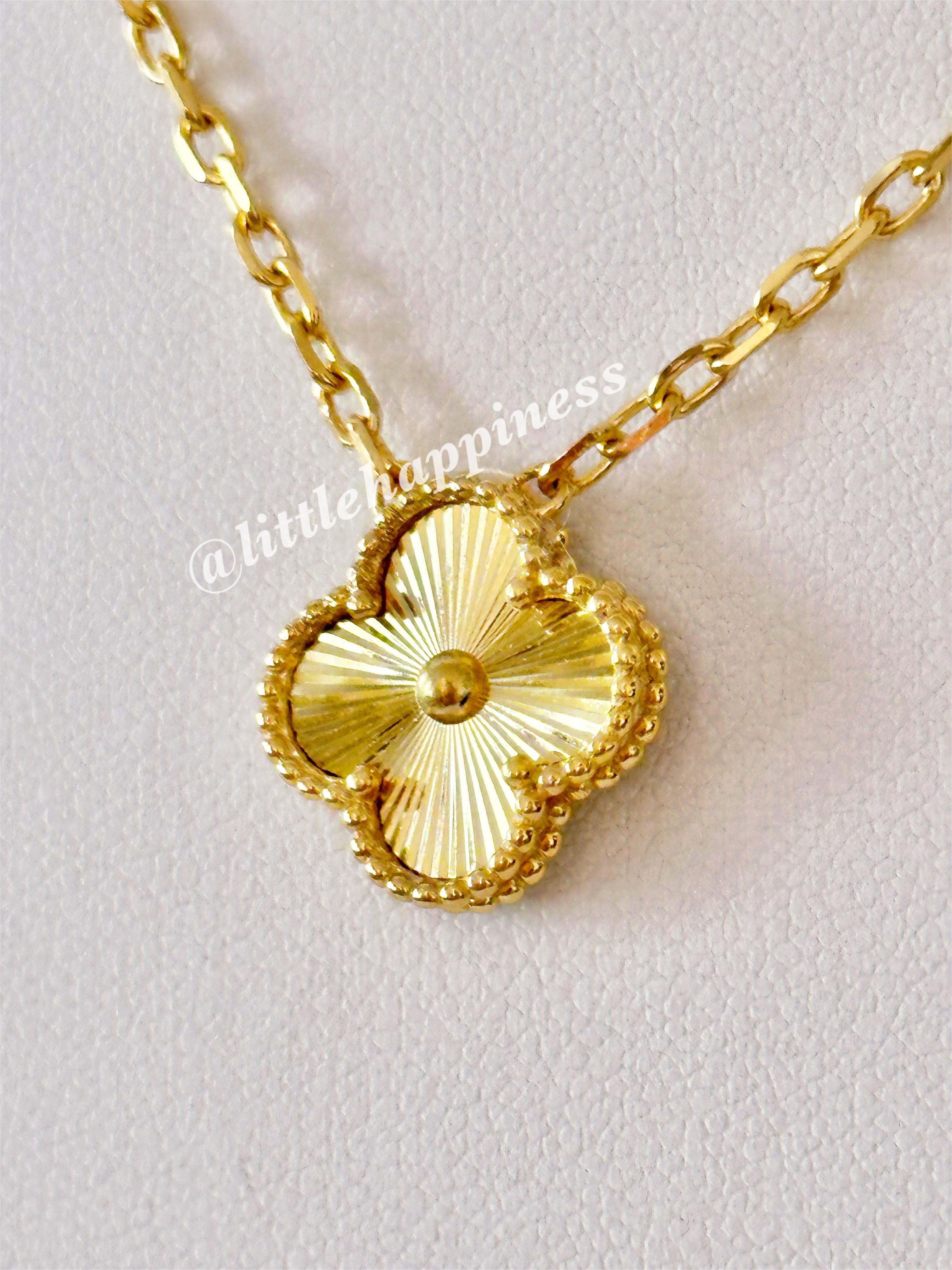 Collar 1 Trébol Dorado completo