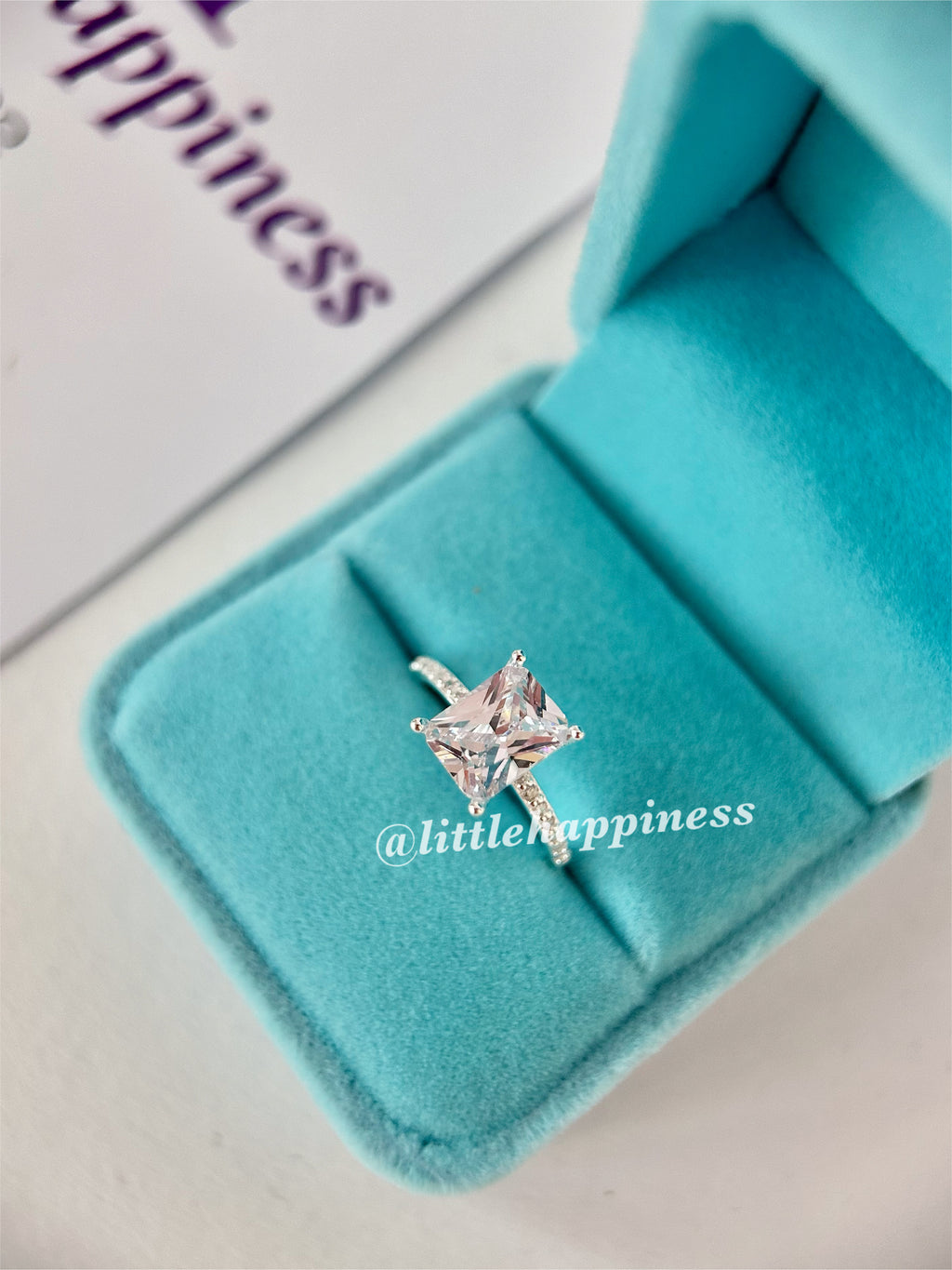 Anillo de Compromiso Cuadrado