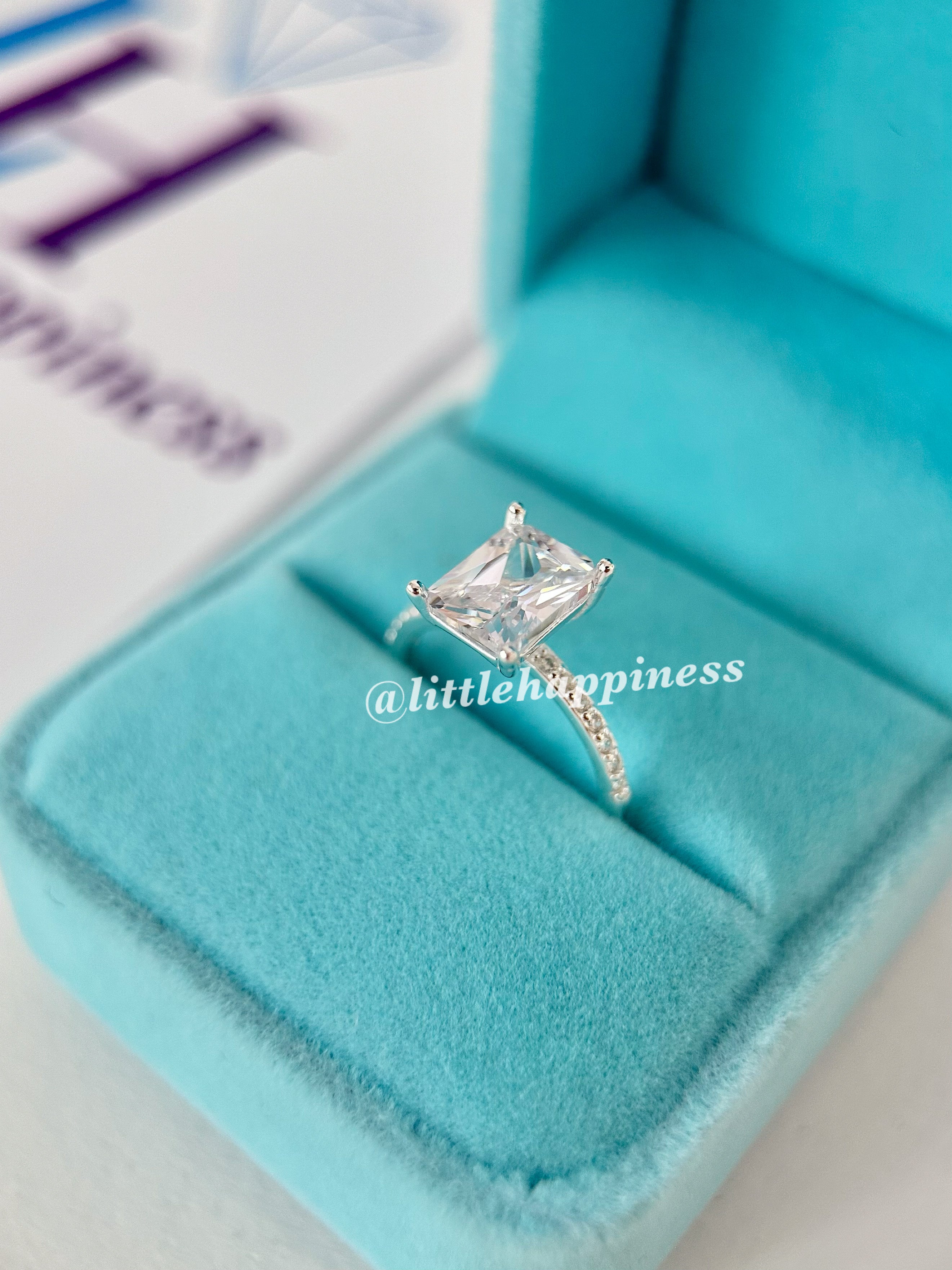 Anillo de Compromiso Cuadrado