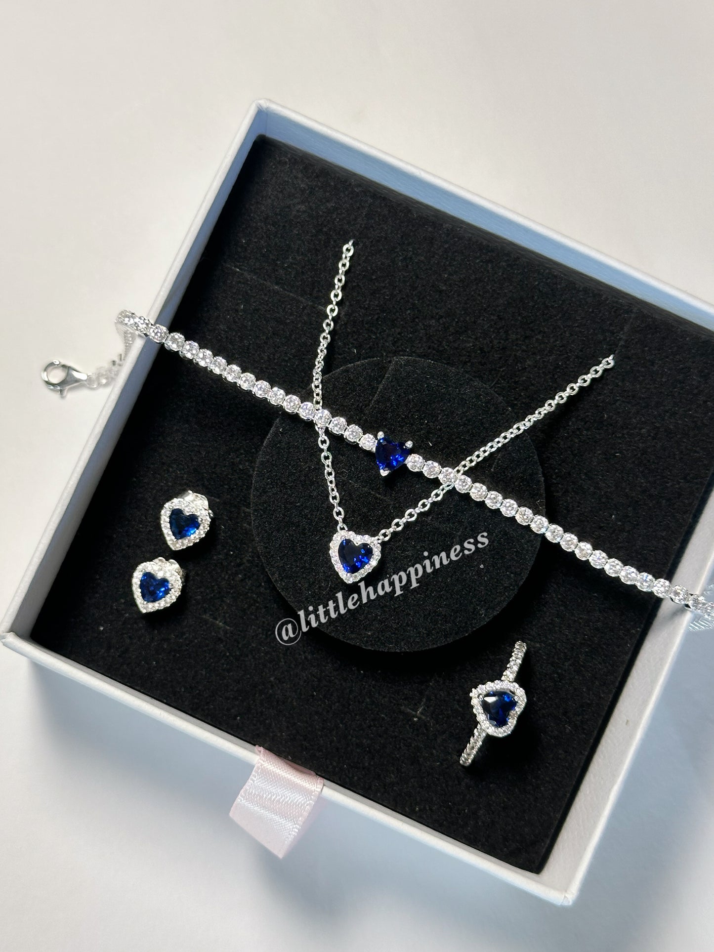 Conjunto Collar + aretes + anillo + pulsera Corazón Azul oscuro