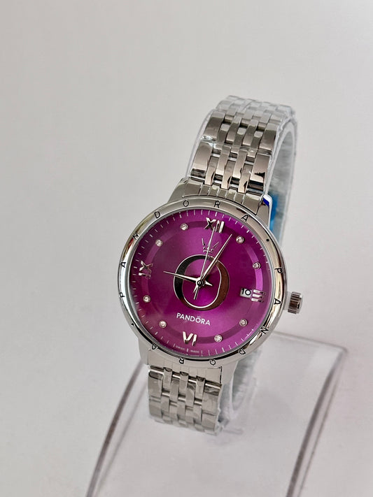 Reloj Pandora Plateado fondo Morado