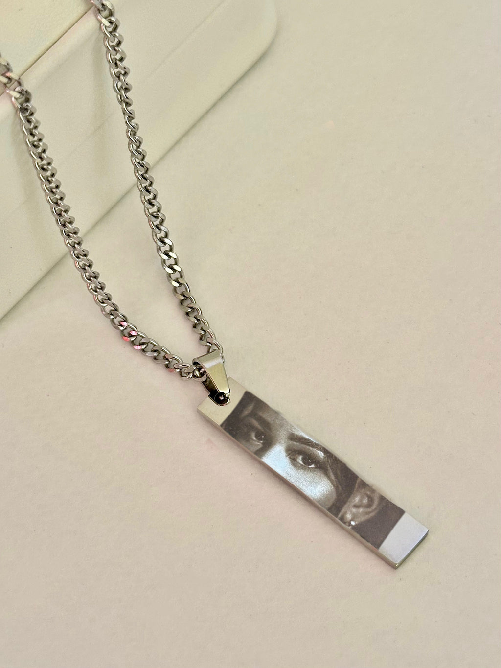 Collar con Placa Grabable, Acero Inoxidable